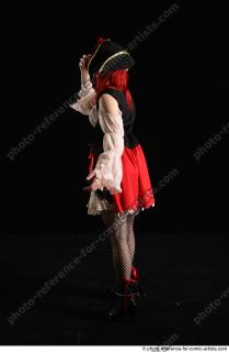 DARINA STAANDING POSE WITH APPLE